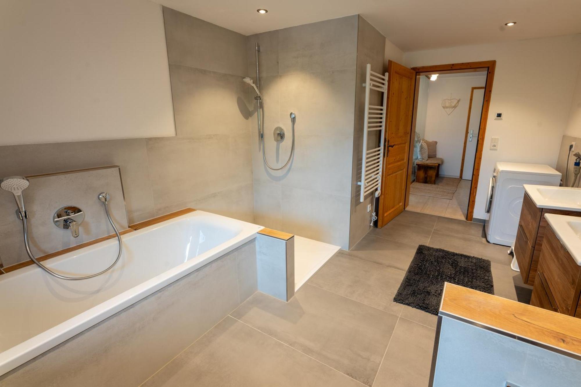 Berghof-Glueck Apartment Кауфбойрен Екстериор снимка
